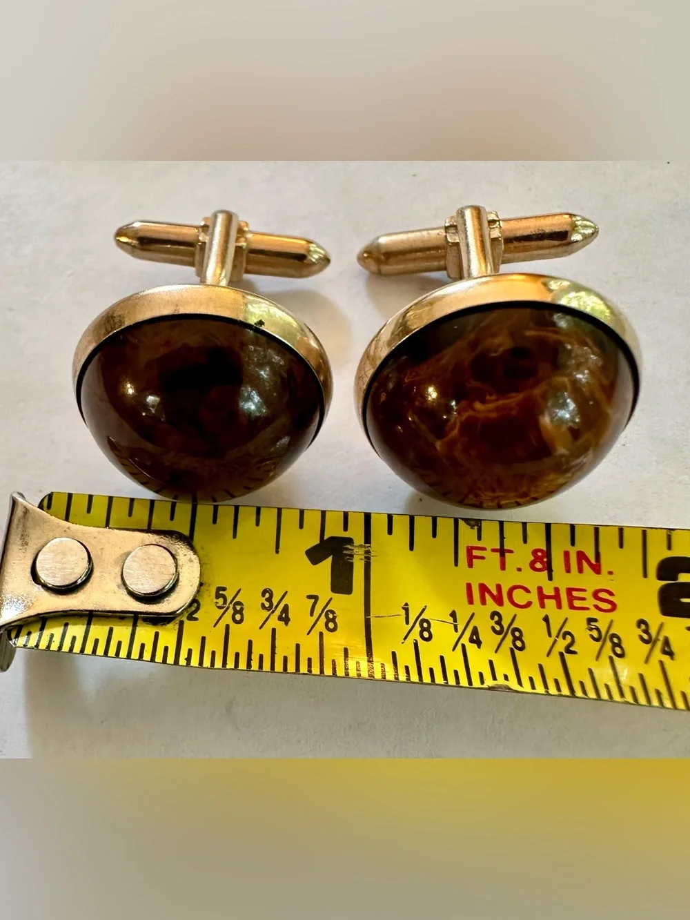Vintage Men's Brown Swirl Cuff Links — Polished Round Design